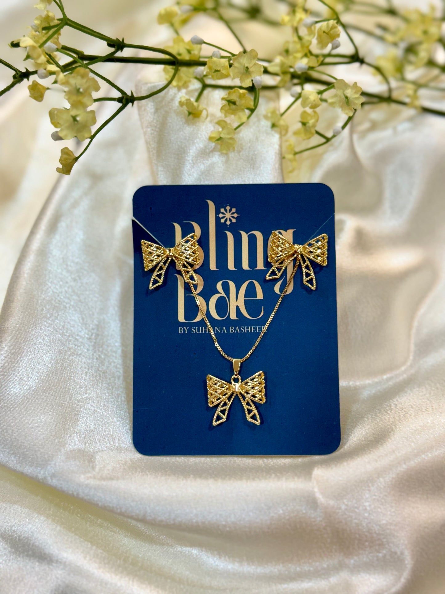 Delicate Bow Motif Necklace and Earrings