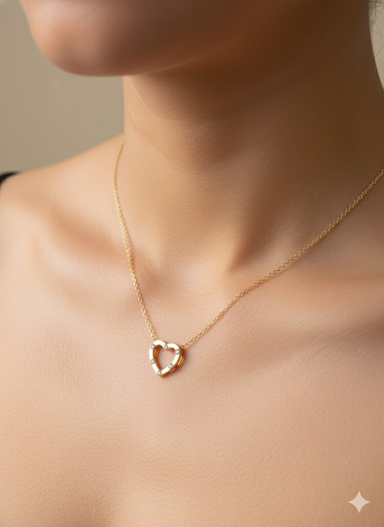 The Dazzling Heart Pendant With Chain