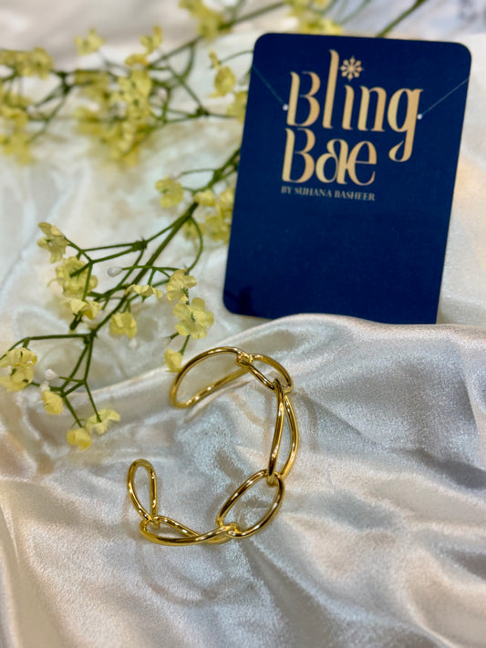 Oval Link Bracelet Gold Colour