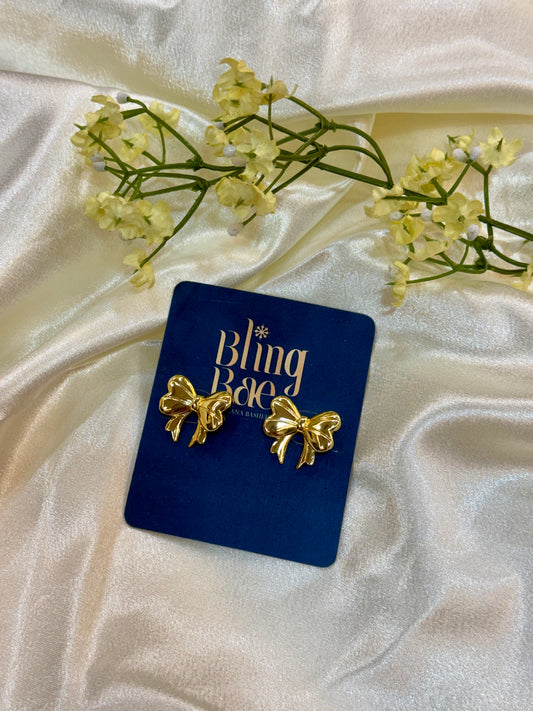 The Gala Bow Stud