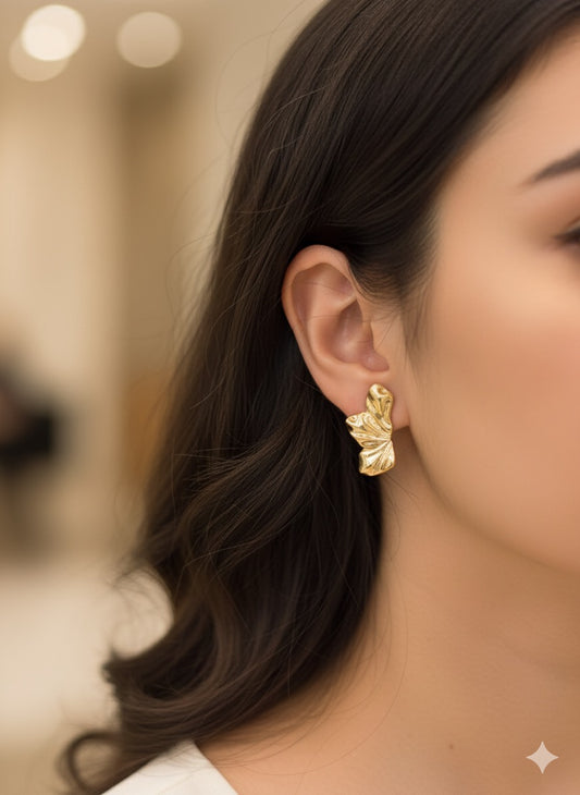 The Midas Leaf Stud